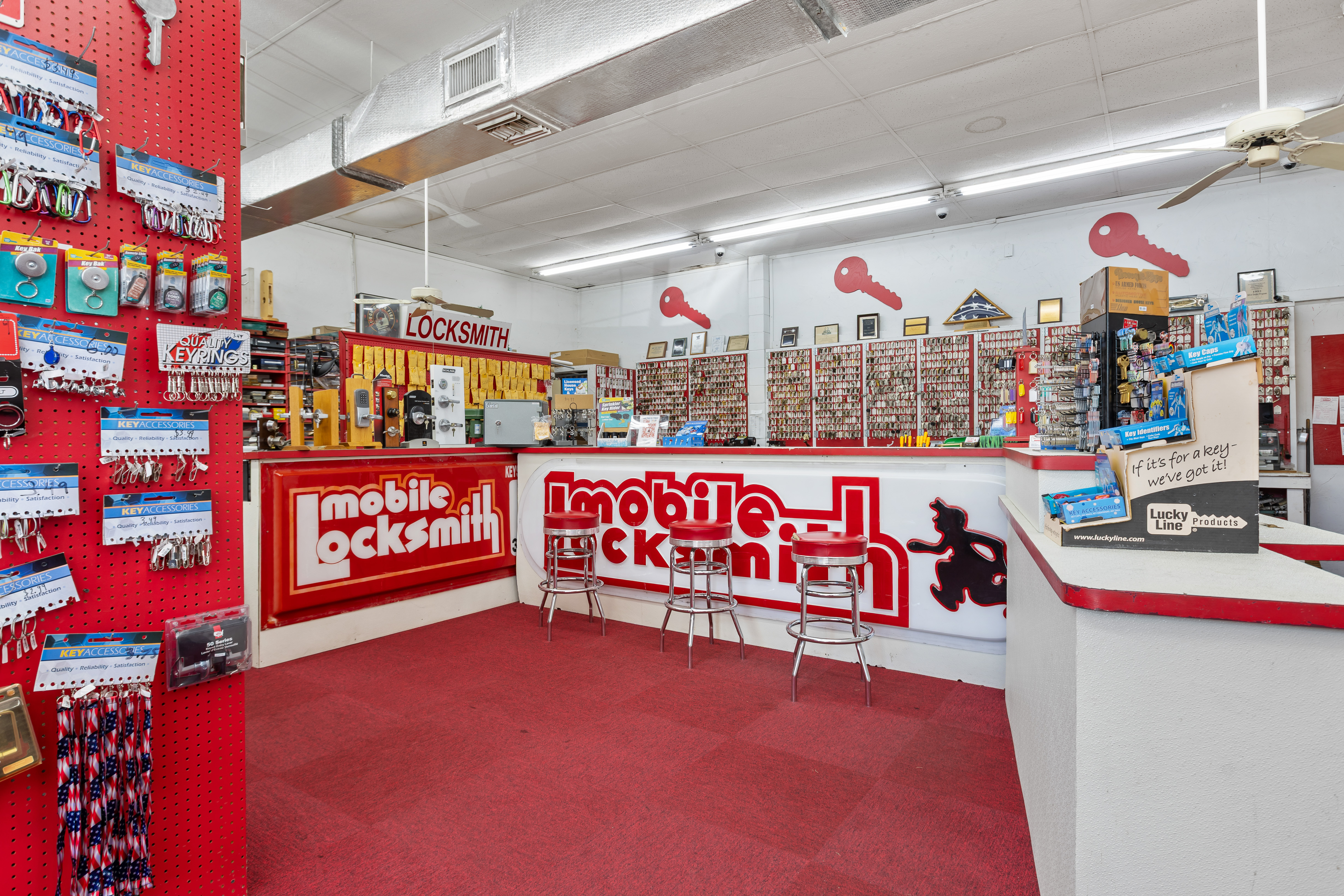 Mobile Locksmith Blackburn & Son Storefront — Gainesville, FL Mobile Locksmith Blackburn & Son storefront in Gainesville, Florida